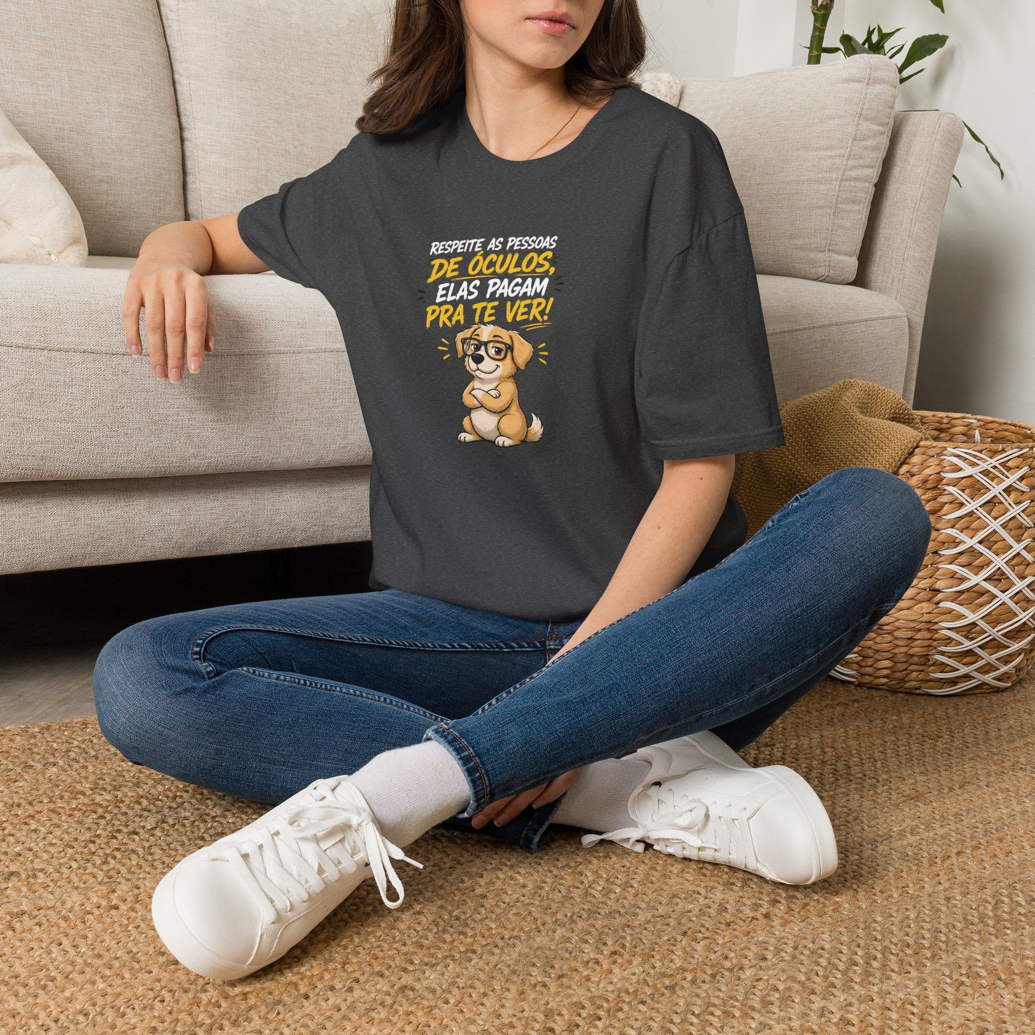 T-Shirt — "Respeite as Pessoas de Óculos, Elas Pagam Pra Te Ver!"