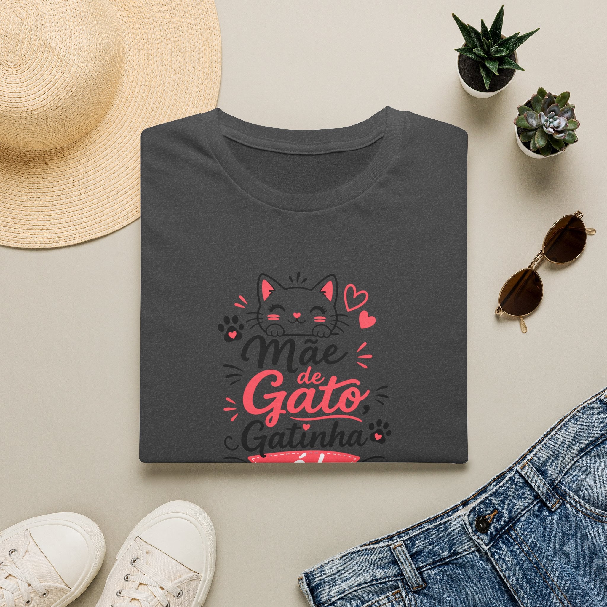 T-Shirt — "Mãe de Gato Gatinha"