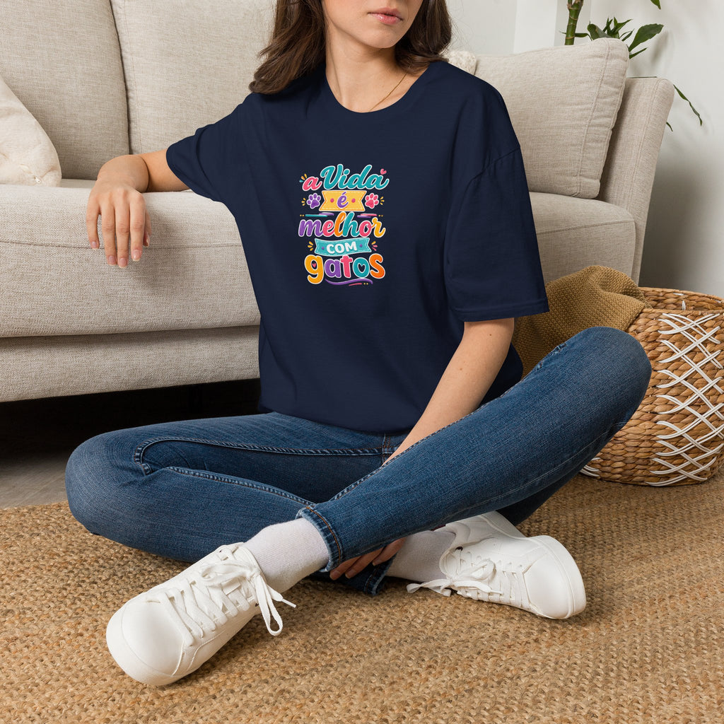 T‑Shirt — "A Vida é Melhor com Gatos"