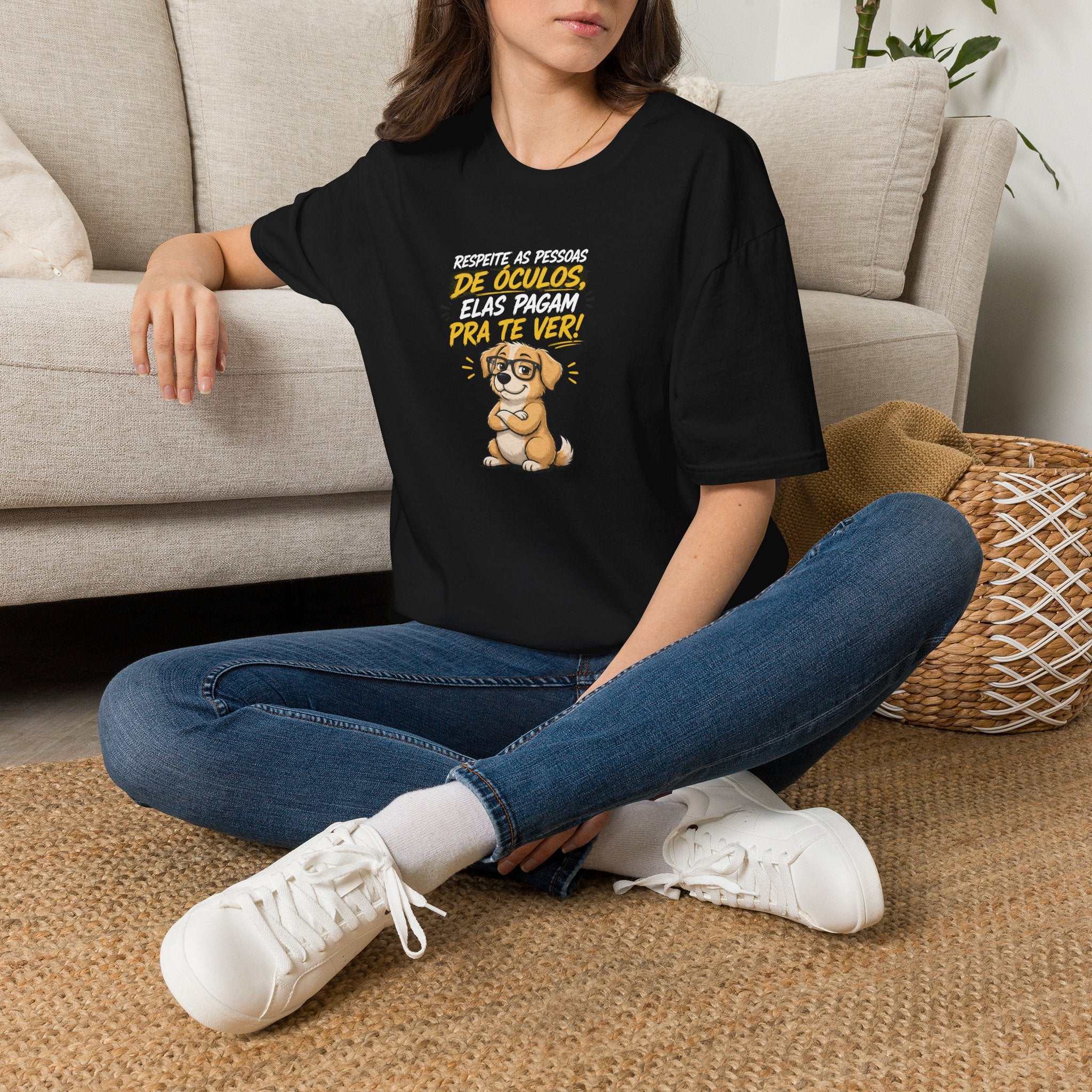 T-Shirt — "Respeite as Pessoas de Óculos, Elas Pagam Pra Te Ver!"