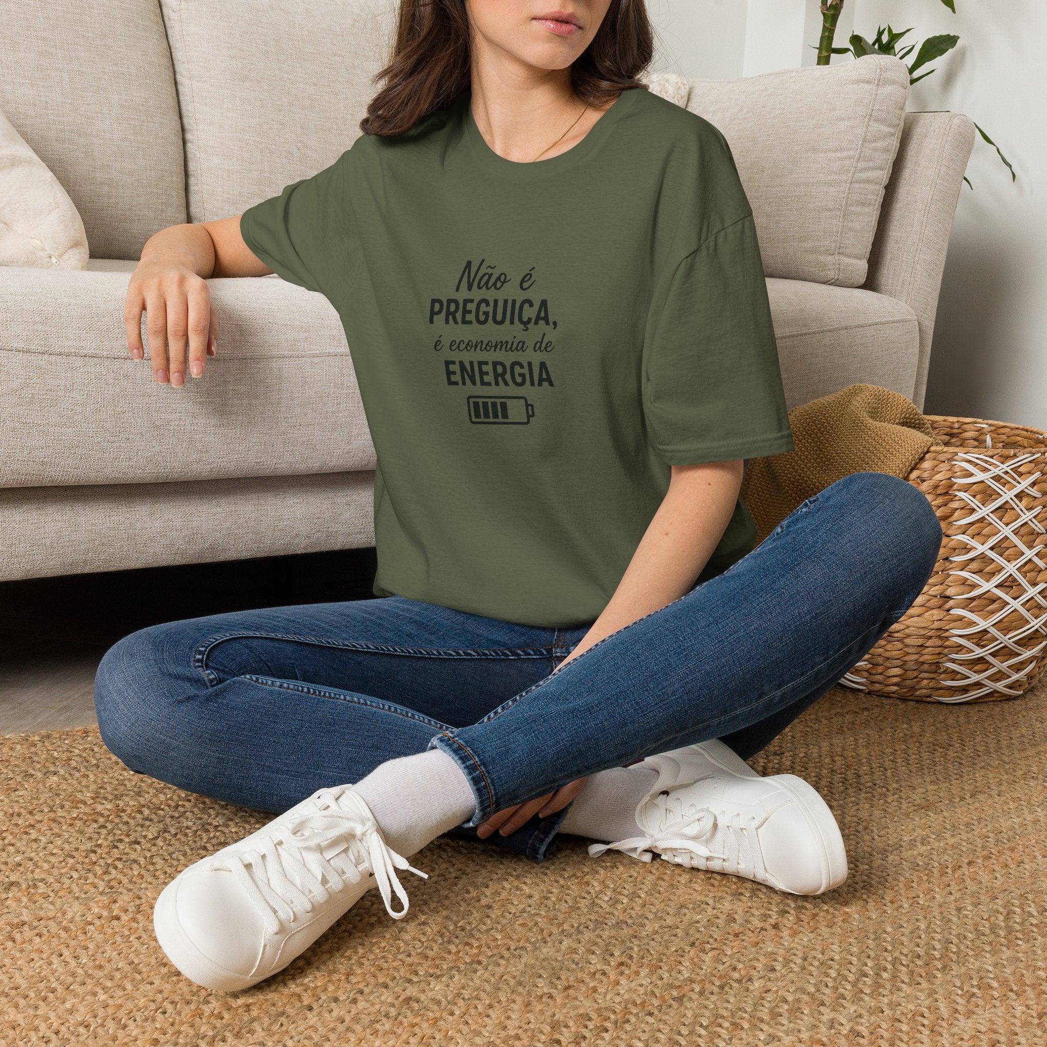 T-Shirt "Não é preguiça, é economia de energia"
