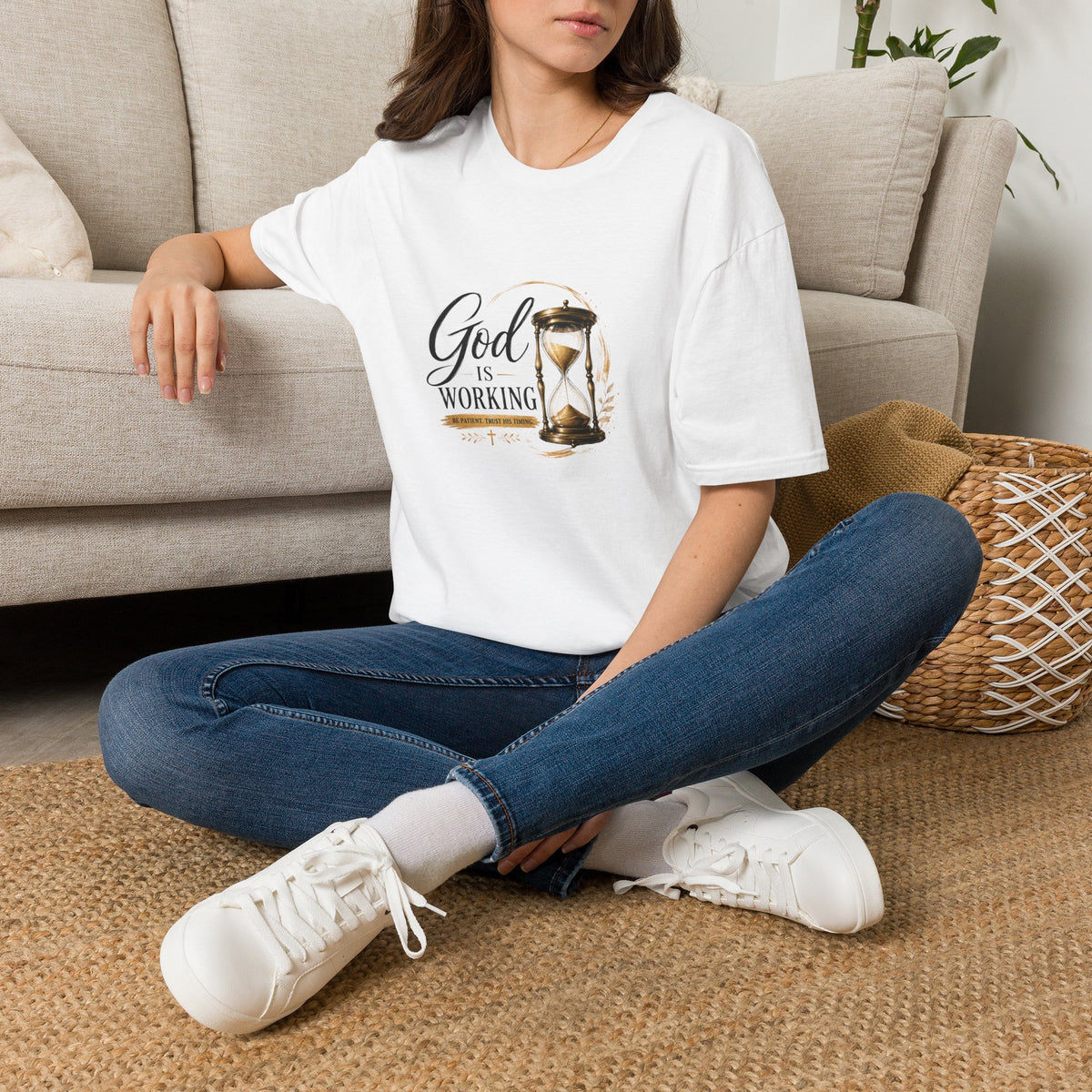 T-Shirt "God Is Working"
