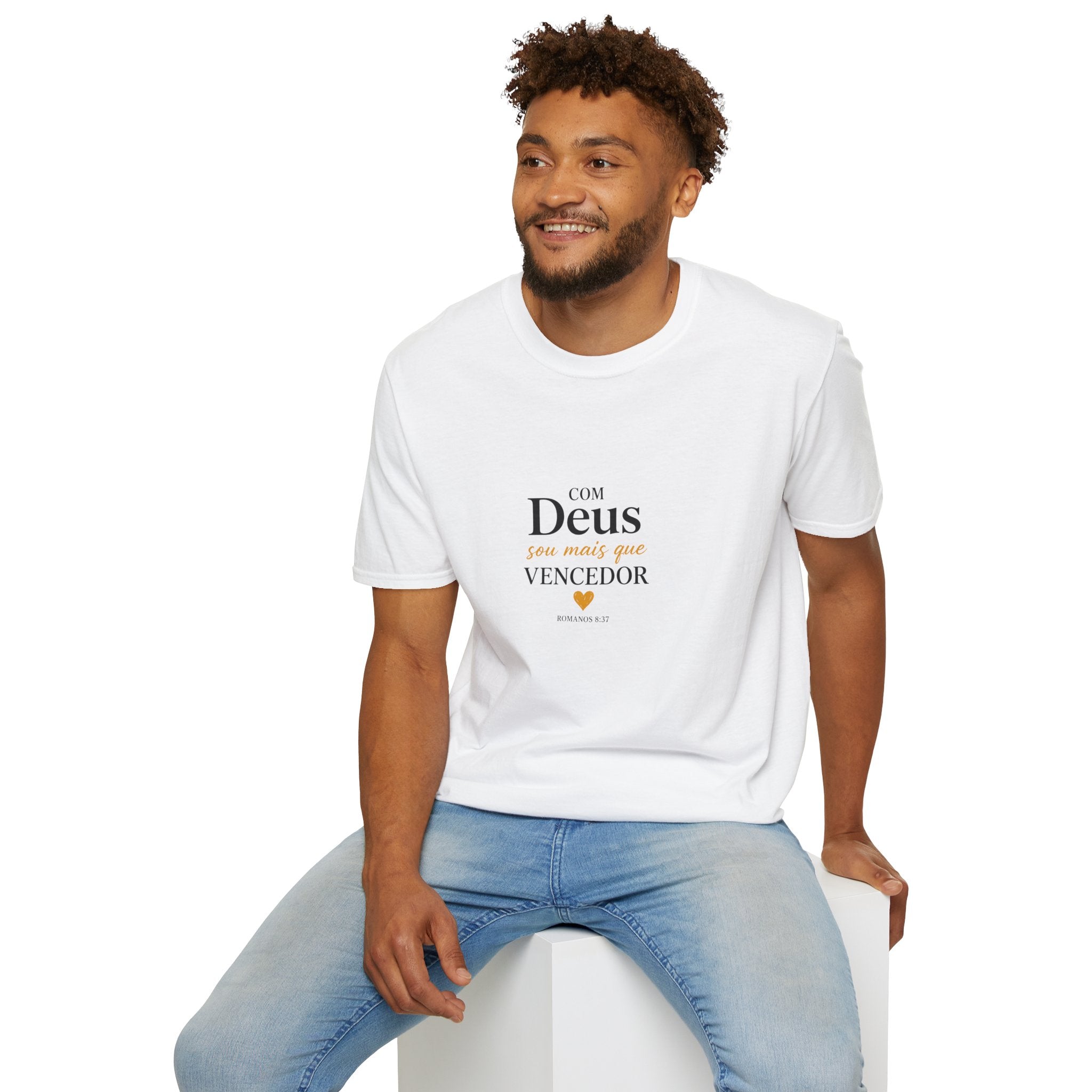 T-Shirt "Com Deus sou mais que vencedor"