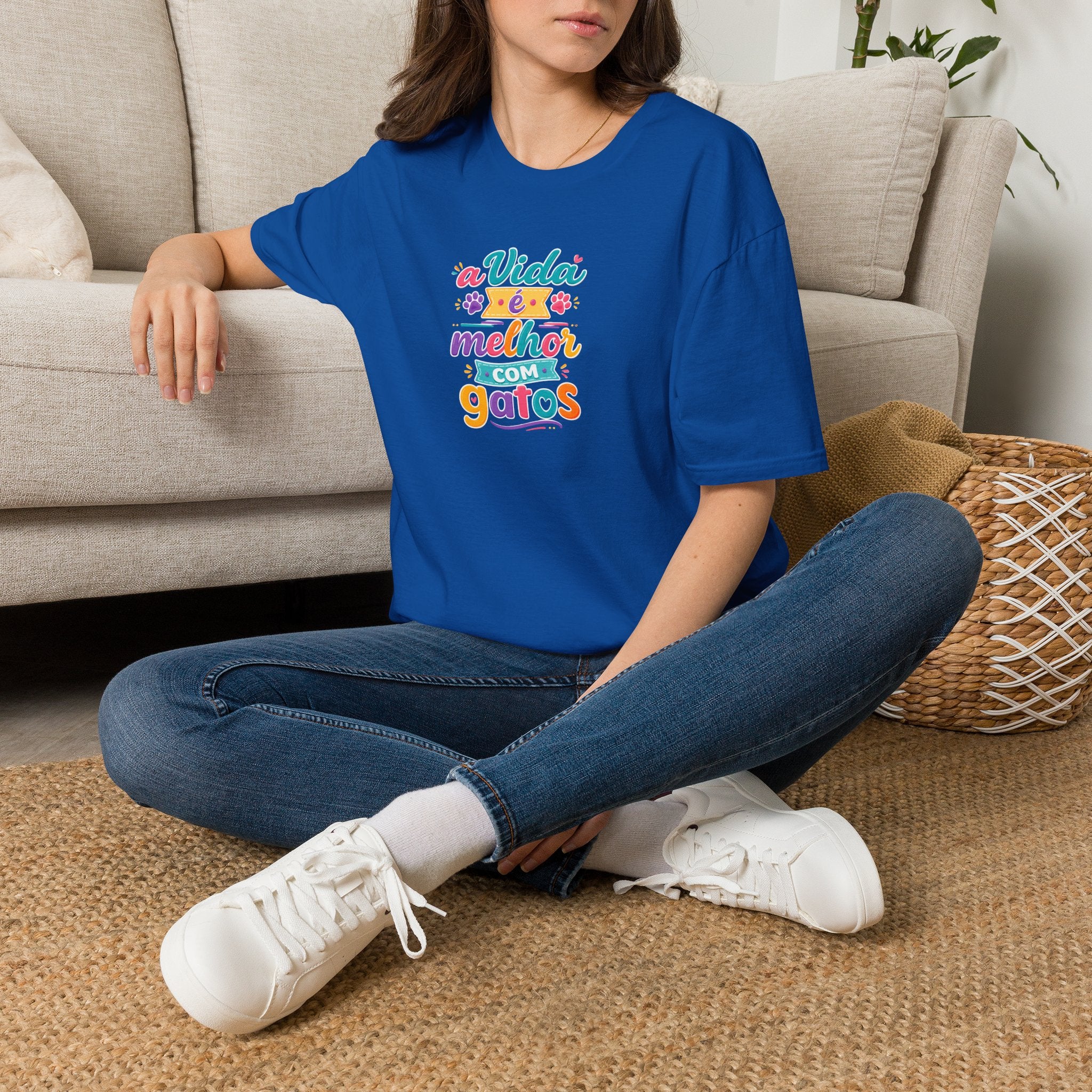 T‑Shirt — "A Vida é Melhor com Gatos"